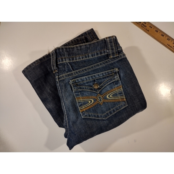 Lux medium wash button flap embroidered back pockets denim jeans size 29 - Picture 13 of 13